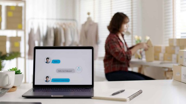 Chatbot e-commerce : multipliez vos ventes et optimisez votre sav